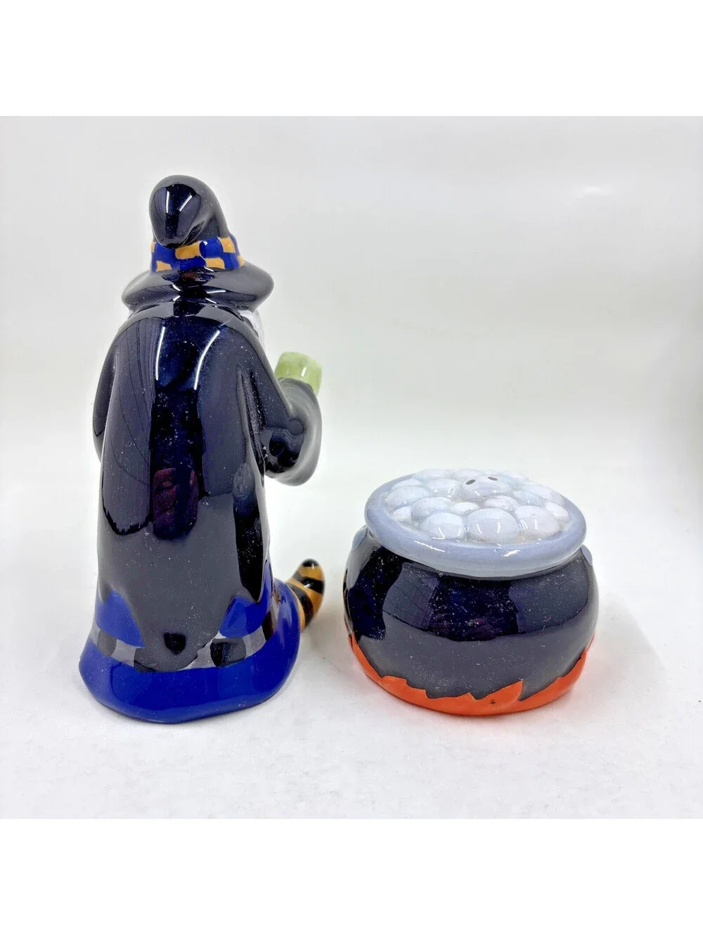 RARE Witch and Cauldron Halloween Salt And Pepper set